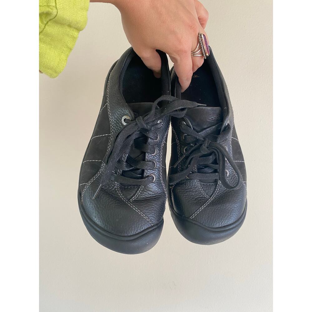 Keen Presidio II Black Leather Shoes Womens Size 8 Slip On Outdoor